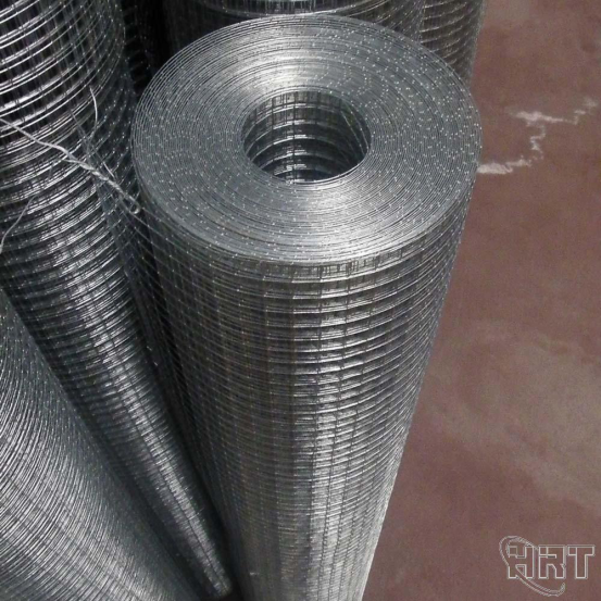 Welded wire mesh with anti-corrosion and oxidation resistance and other characteristics