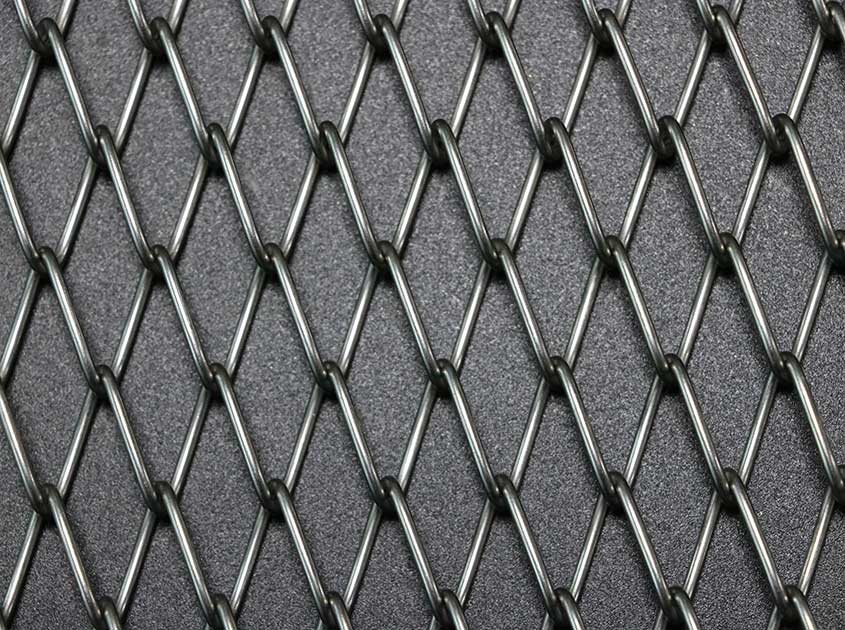 Spiral weave mesh