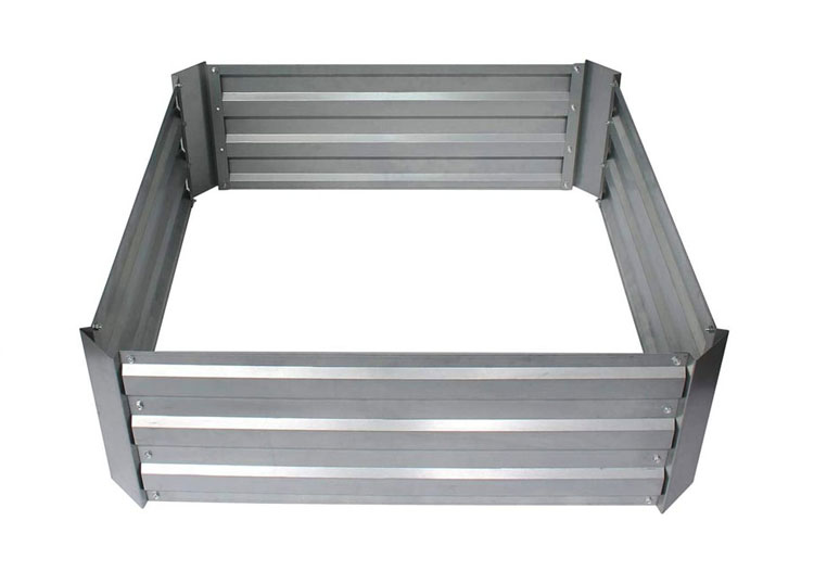 Metal bed for garden