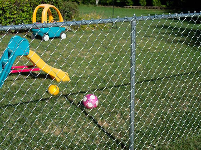 Green Chain Link Fence Makes Life Better