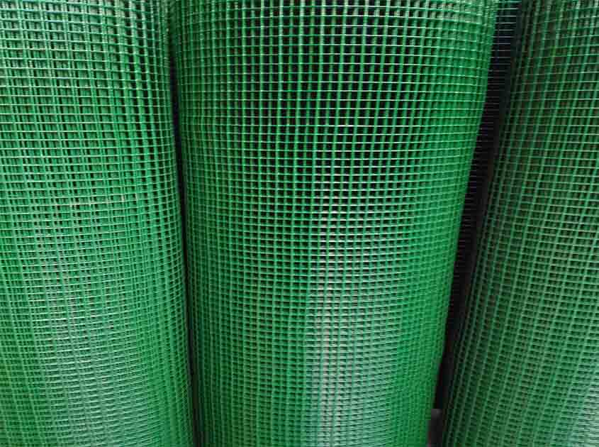 Enhancing Landscapes with Welded Wire Mesh Rolls