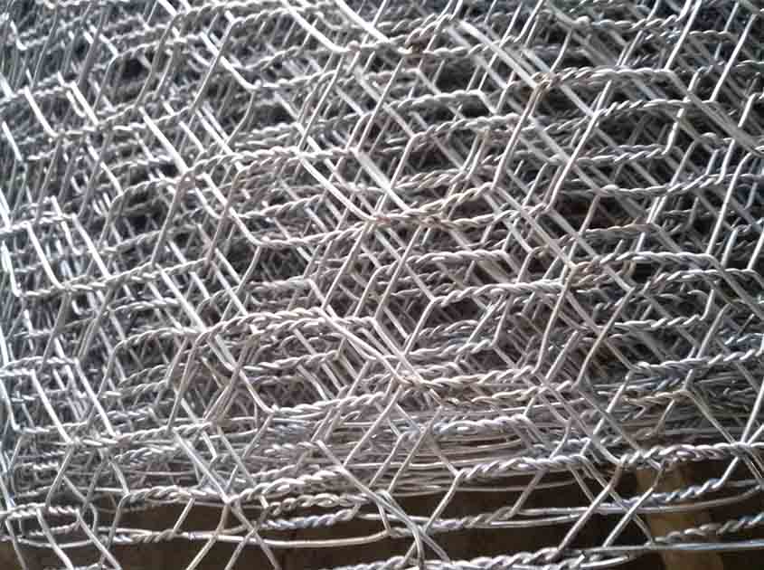 The Importance of Chicken Wire Mesh in Poultry Farming