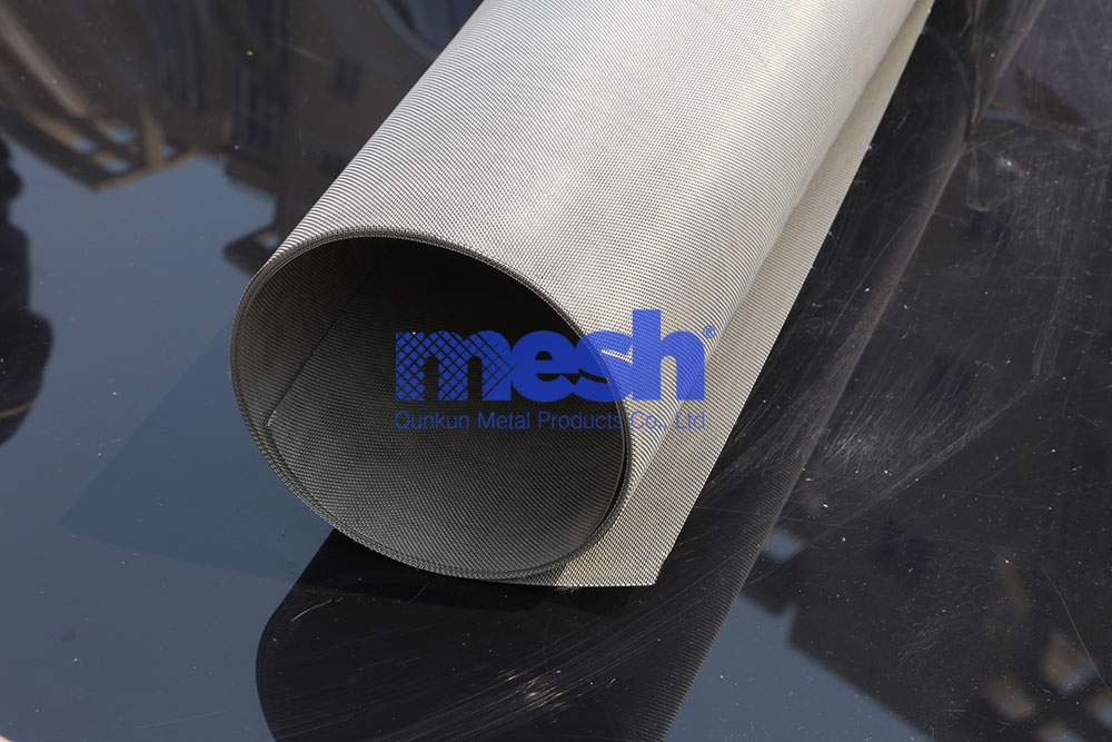 Choosing the Right Stainless Steel Security Mesh: Factors to Consider