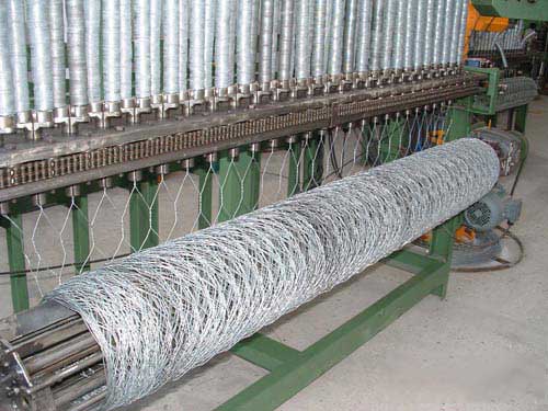 Chain Link Fence, Cyclone fence, Diamond mesh fence