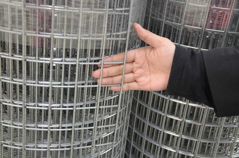 Welded Wire Mesh: Types, Sizes, Specifications and Applications Welded Wire Mesh: Types, Sizes, Specifications and Applications